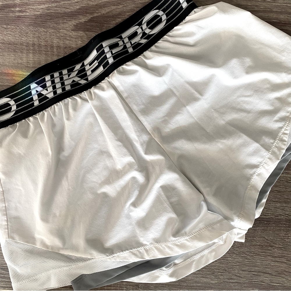 Nike Womens Pro Flex 2-in-1 Shorts White Black Gray Running Training, Size small